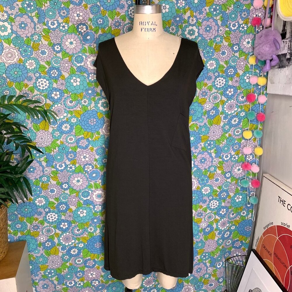 Sarah Stewart V Neck Gray Tank Dress Size:S